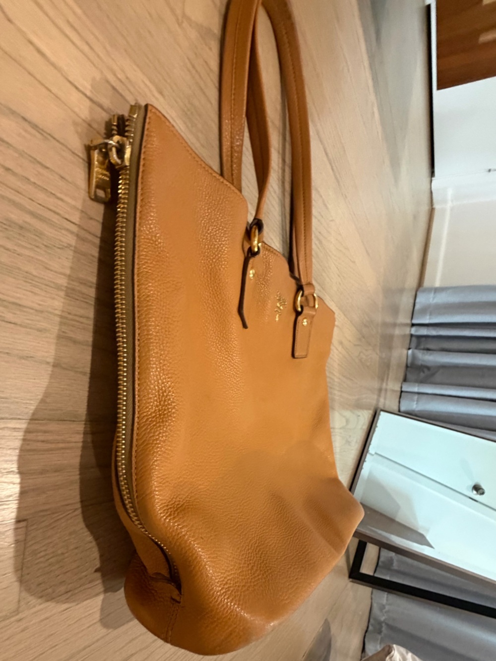Prada Vitello Daino Leather Tote Shoulder Bag - Picture 2 of 11
